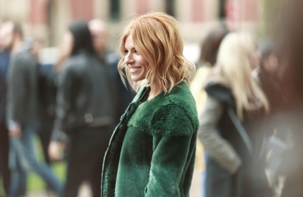 sienna-miller-at-the-burberry-womenswear-s_s16-show