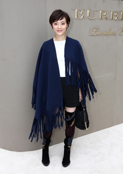 sun-li-wearing-burberry-at-the-burberry-womenswear-s_s16-show