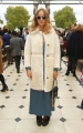 suki-waterhouse-wearing-burberry-at-the-burberry-womenswear-s_s16-sho_001