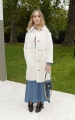 suki-waterhouse-wearing-burberry-to-the-burberry-womenswear-s_s16-show