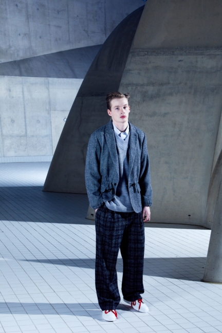 look-14-high-res