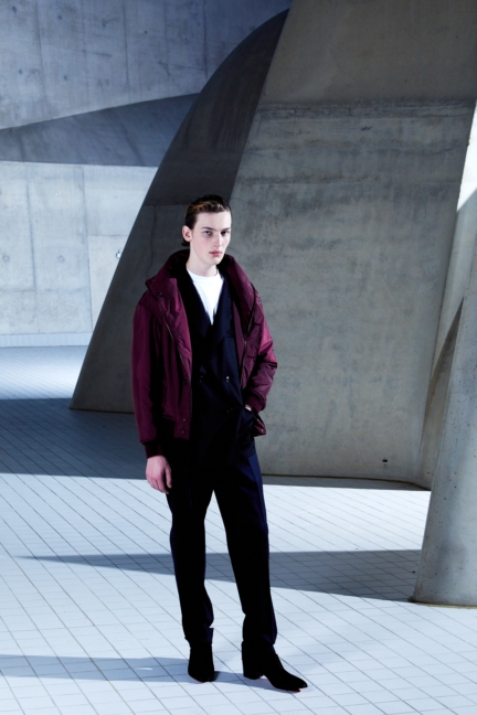 look-22-high-res