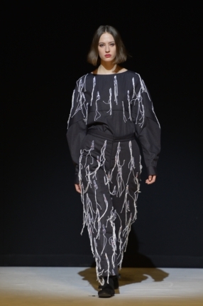 chalayan-london-fashion-week-autumn-winter-17-23