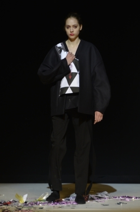 chalayan-london-fashion-week-autumn-winter-17-55