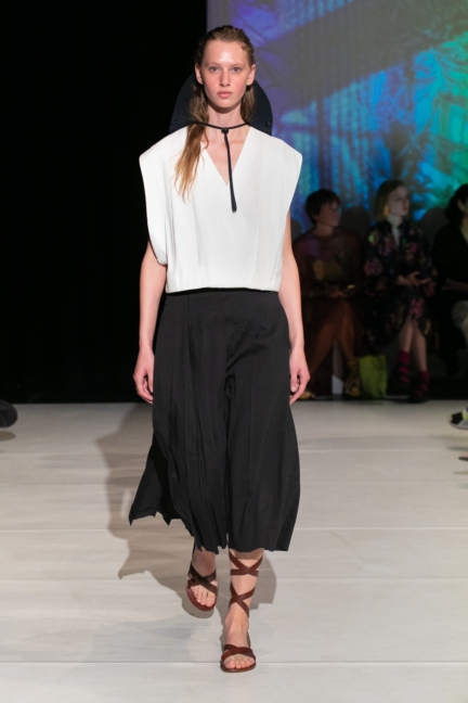 chalayan-rtw-ss20-london-17