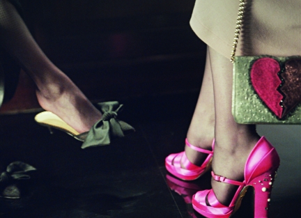 charlotte-olympia-aw17-sophie-mules_stanwyck-shoes-and-sinatra-bag