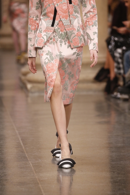 christopher-kane-lfw-aw-17-7