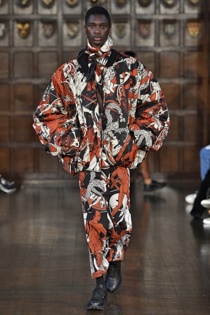 edward-crutchley-aw18-credit-helle-moos-12
