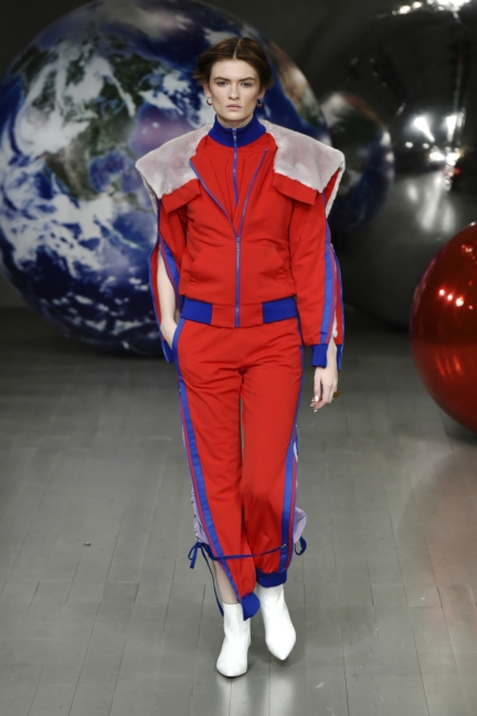 look-18