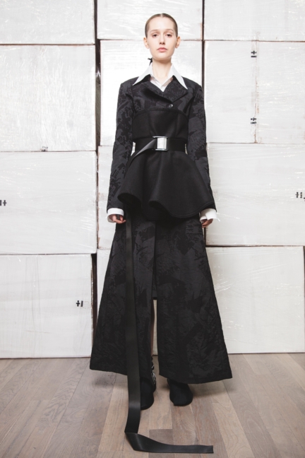 haizhen-wang-london-fashion-week-autumn-winter-17-11