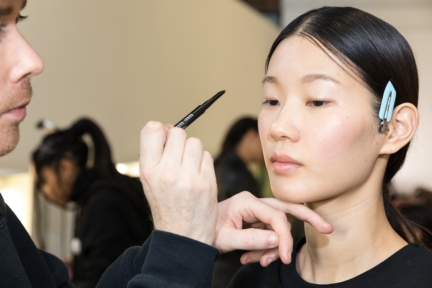 markus-lupfer-aw19-make-up-3j7a4372