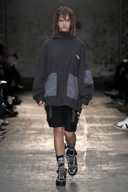 c2h_m_fw19_079
