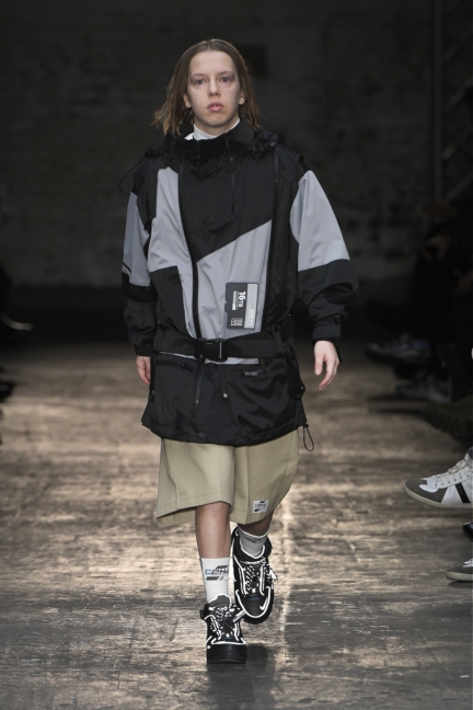 c2h_m_fw19_090