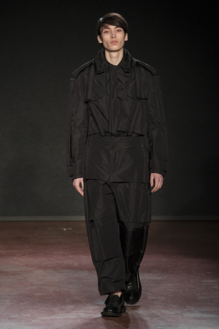 craig-green-aw18-runway-hd-look-2