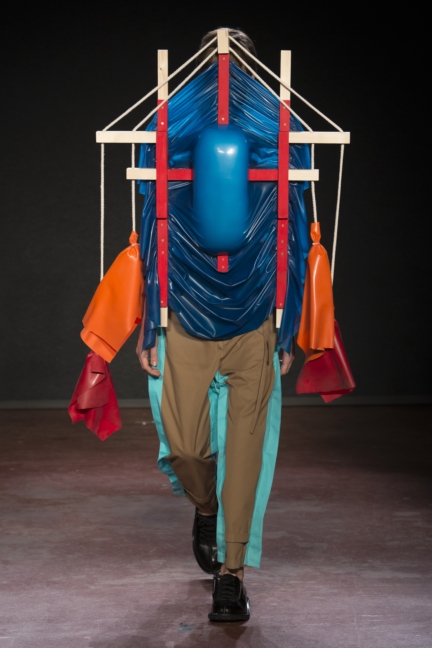 craig-green-aw18-runway-hd-look-25