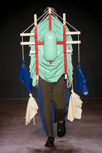 craig-green-aw18-runway-hd-look-29