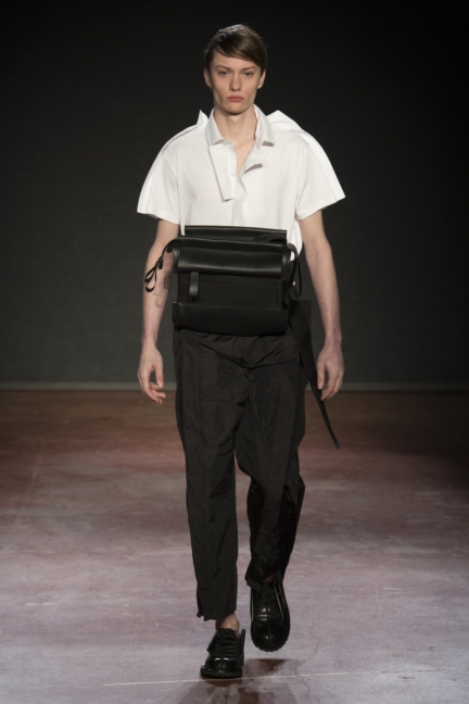 craig-green-aw18-runway-hd-look-3