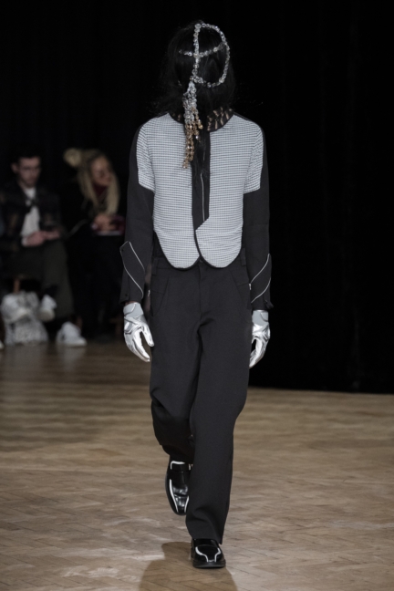 kiko-kostadinov-aw19-look-1