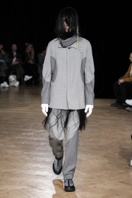 kiko-kostadinov-aw19-look-18