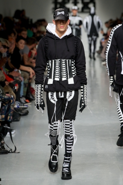 ktz-aw17-005