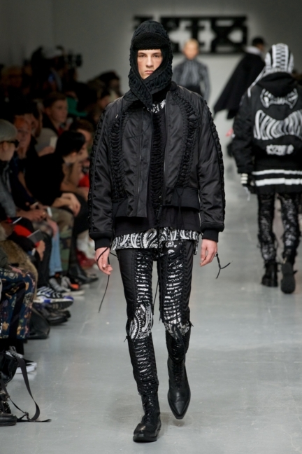 ktz-aw17-010