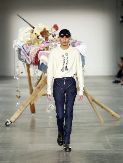 cy_pergotesson003