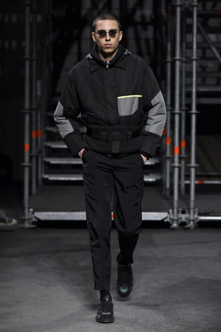 look-13