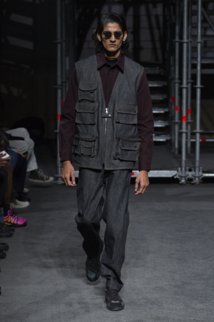 look-28