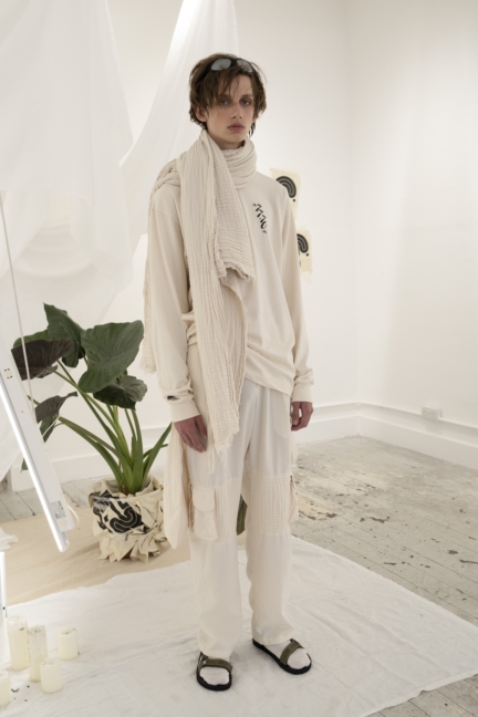 st-henri_pe20_look-2_a
