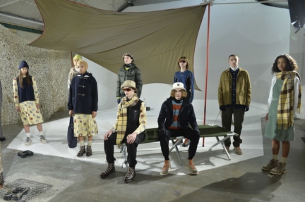 wwaw019_london_presentation_group_look_01