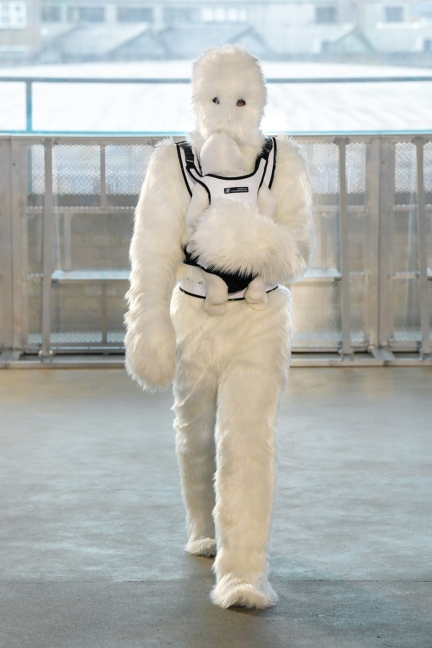 look0025