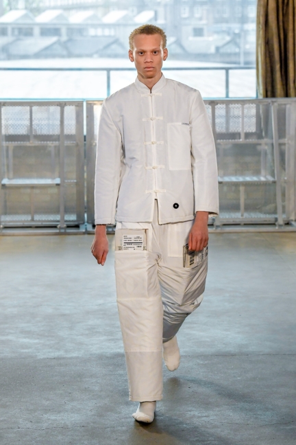 look0027