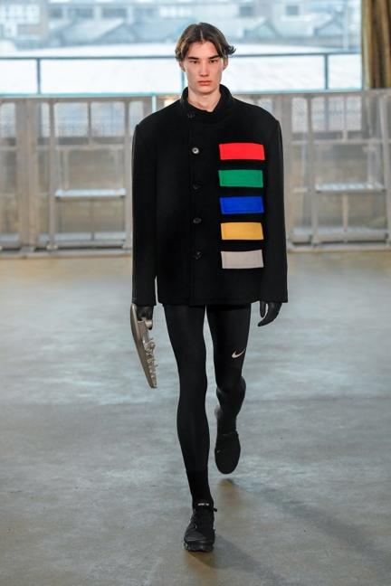 look0046