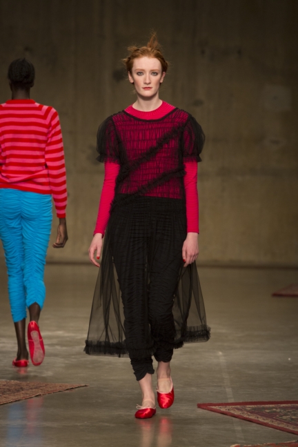 molly-goddard-london-fashion-week-autumn-winter-17-12