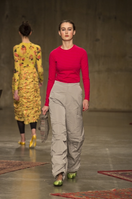 molly-goddard-london-fashion-week-autumn-winter-17-18