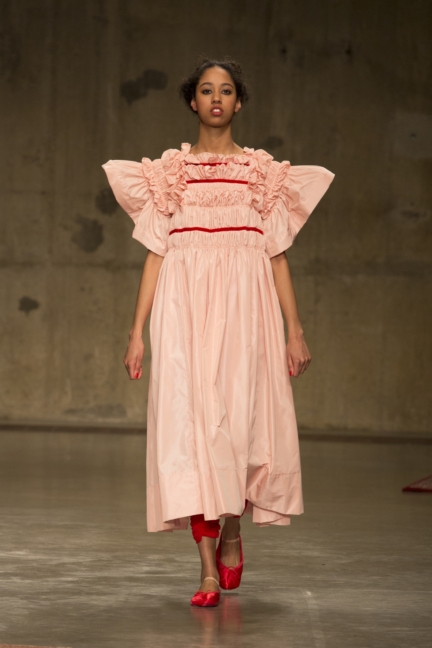molly-goddard-london-fashion-week-autumn-winter-17-31