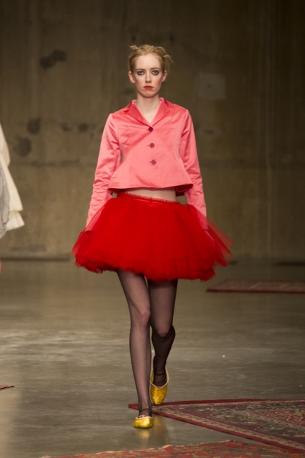 molly-goddard-london-fashion-week-autumn-winter-17-7