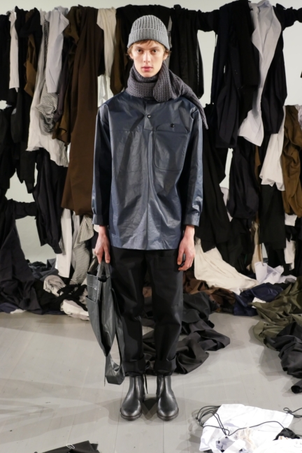 phoebe-english-man-aw18_1