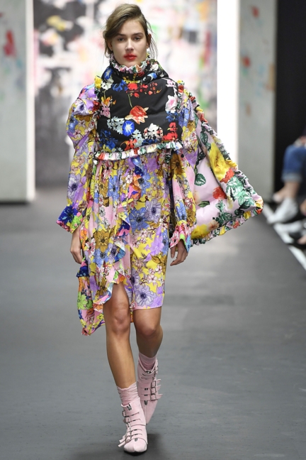 look-32