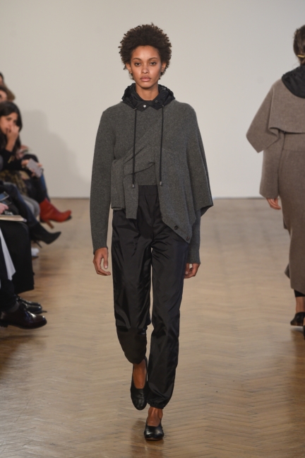 pos_ww_aw17_-look-13