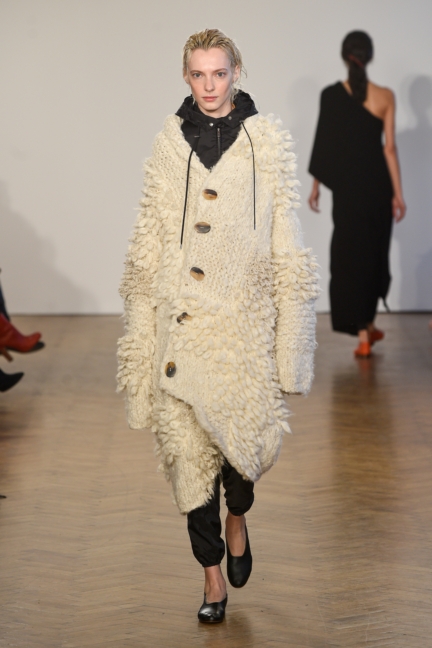 pos_ww_aw17_-look-5