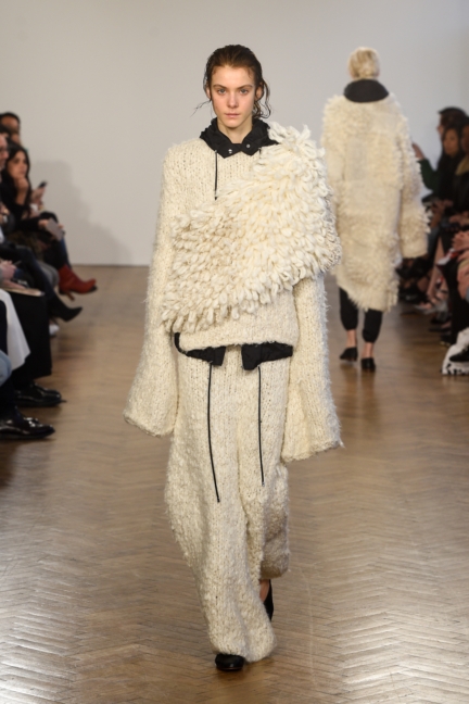 pos_ww_aw17_-look-6