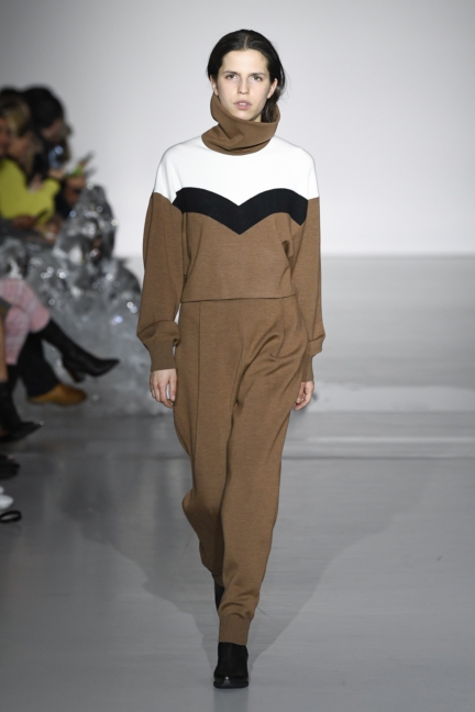 pringle-of-scotland_aw19_look-6