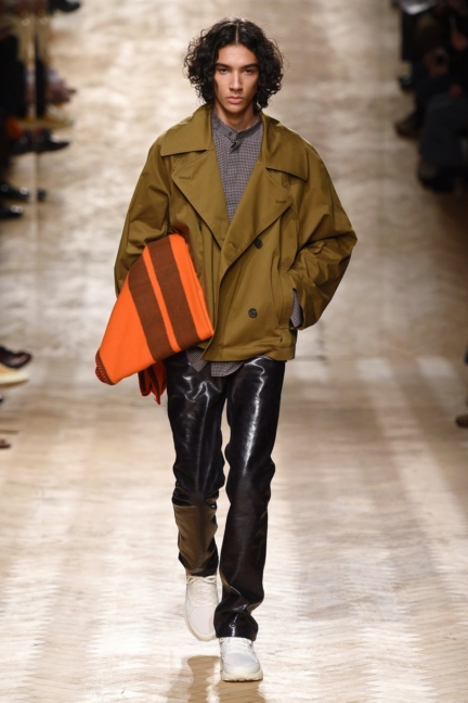 aw18mq-qasimi-07