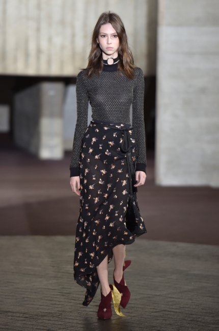 roland-mouret-london-fashion-week-autumn-winter-17-20