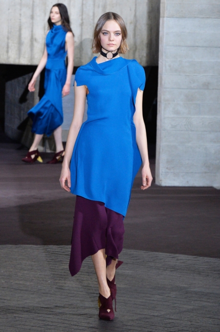 roland-mouret-london-fashion-week-autumn-winter-17-25