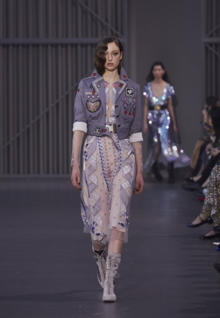 look16