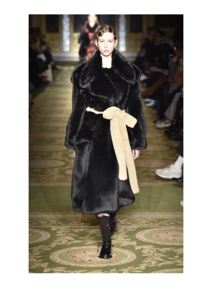 simone-rocha-london-fashion-week-autumn-winter-17-17