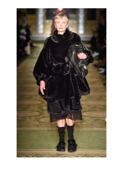 simone-rocha-london-fashion-week-autumn-winter-17-31