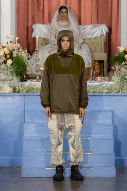 look10